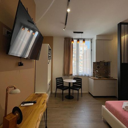 Apartamente Melodi ドゥラス エクステリア 写真