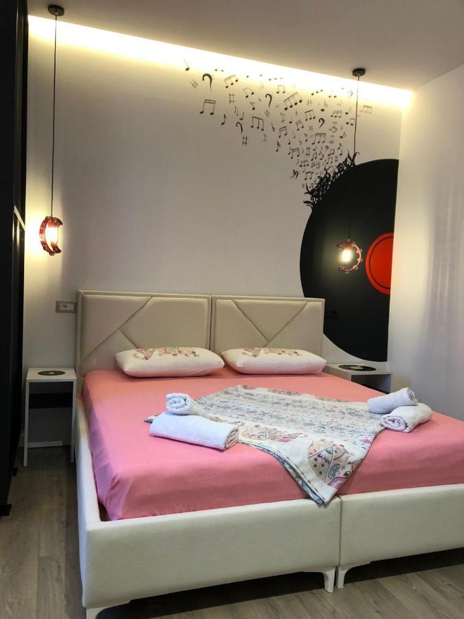 Apartamente Melodi ドゥラス エクステリア 写真