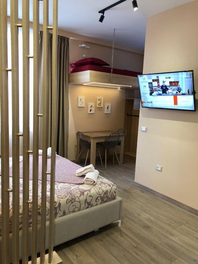 Apartamente Melodi ドゥラス エクステリア 写真