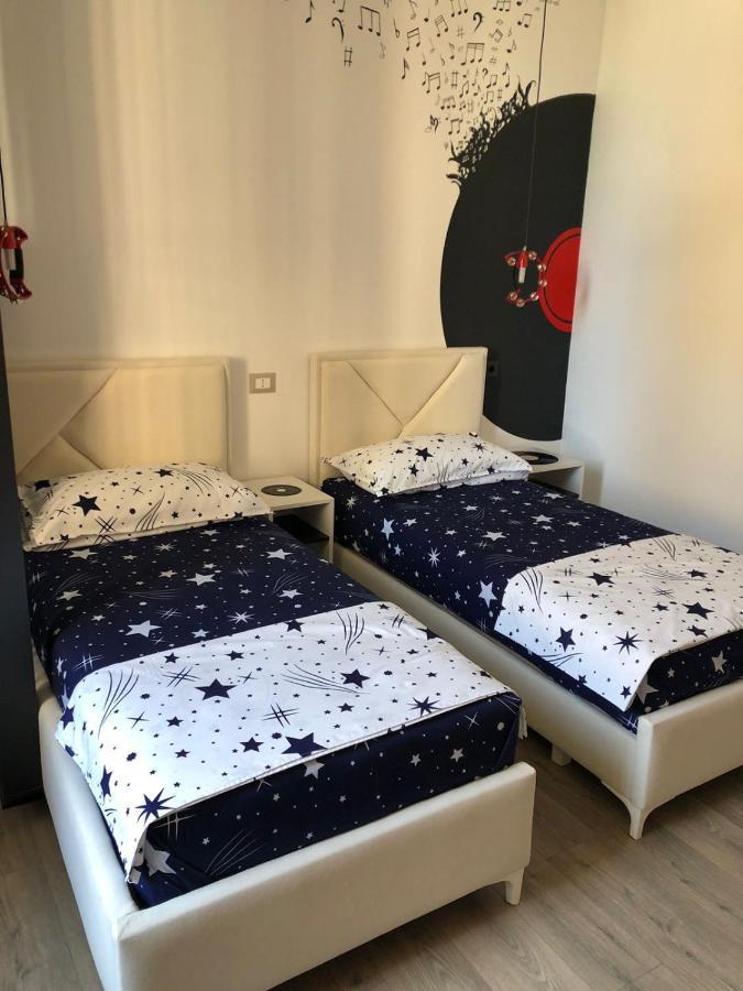 Apartamente Melodi ドゥラス エクステリア 写真